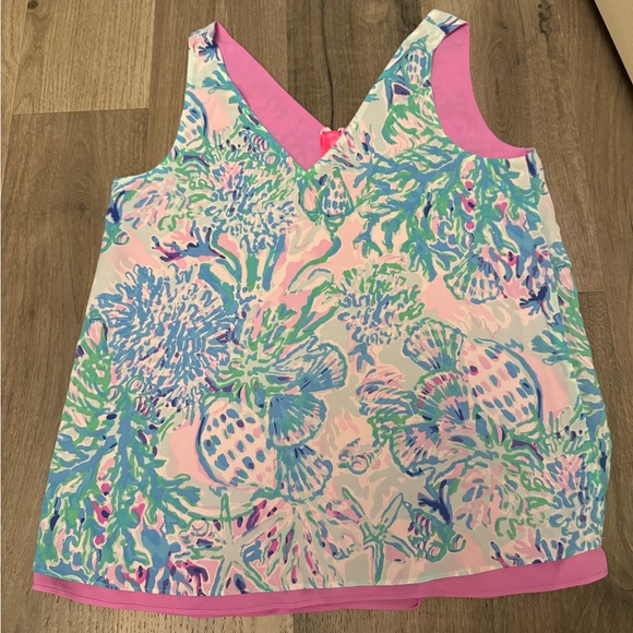 Lilly Pulitzer bundle.  Shorts size 4, shorts size small , dresses size 4 - Picture 3 of 11